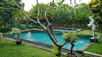 Nyoman Sandi Guest House