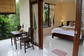 Nyoman Sandi Guest House