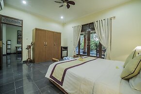 Nyoman Sandi Guest House