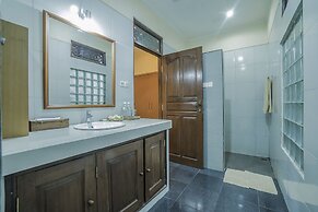 Nyoman Sandi Guest House