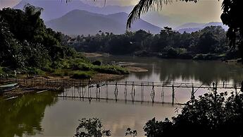 Saynamkhan River View