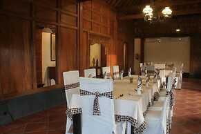 Omah Sinten Heritage Hotel & Resto
