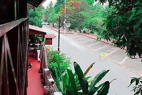 Ban Lakkham River View