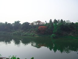Ban Lakkham River View