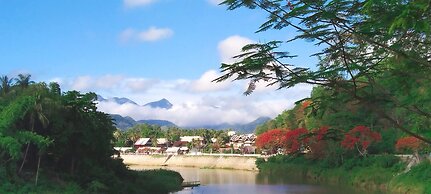 Ban Lakkham River View