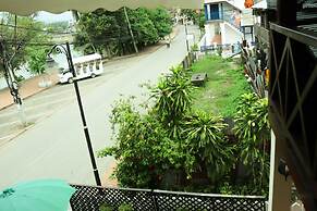 Ban Lakkham River View