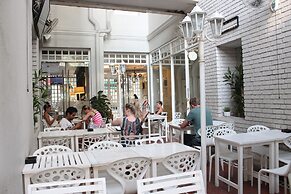 Reggae Mansion Hostel