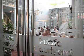 Reggae Mansion Hostel