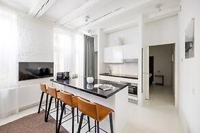 YAYS Amsterdam Salthouse Canal by Numa