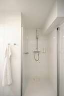 YAYS Amsterdam Salthouse Canal by Numa