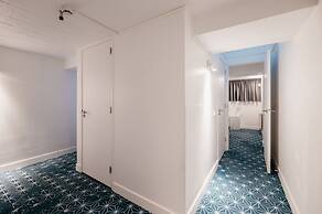 YAYS Amsterdam Salthouse Canal by Numa