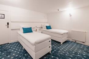 YAYS Amsterdam Salthouse Canal by Numa