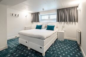 YAYS Amsterdam Salthouse Canal by Numa