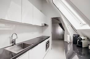 YAYS Amsterdam Salthouse Canal by Numa