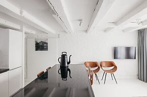 YAYS Amsterdam Salthouse Canal by Numa