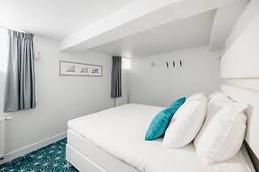 YAYS Amsterdam Salthouse Canal by Numa