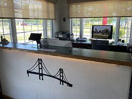 Lighthouse View Motel