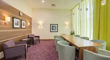 Hampton by Hilton Ufa