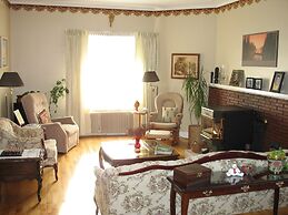 The Nelson House Bed & Breakfast