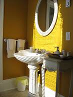 The Nelson House Bed & Breakfast