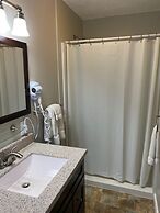 The New Lantern Motel