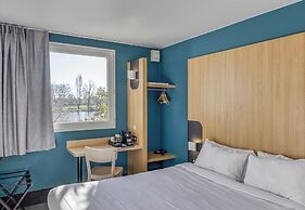 B&B HOTEL Bordeaux Lac/Bruges
