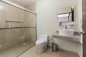 Redwood Villas Extended Stay Zona Industrial