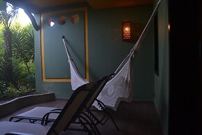 Lara Hotel