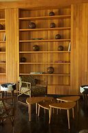 Lara Hotel