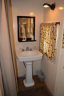 The Evergreen Inn - Motel and RV Park