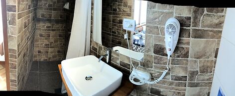 FroGuestHouse