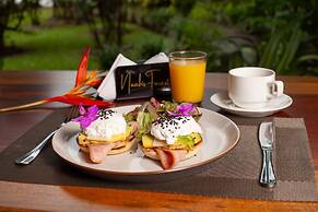 Tifakara Boutique Hotel & Birding Oasis