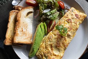 Tifakara Boutique Hotel & Birding Oasis