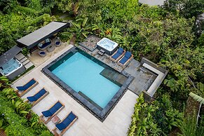 Tifakara Boutique Hotel & Birding Oasis