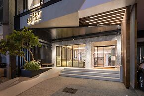 Just Enjoy Business Hotel