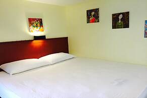 Phangan Barsay Hostel