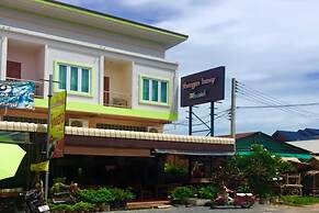 Phangan Barsay Hostel