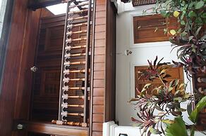 Villa Chitdara Hotel