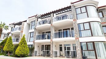 Tropical Deluxe Hotel