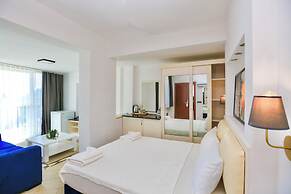 Tropical Deluxe Hotel