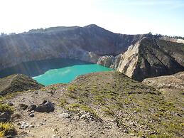 Sylvia Hotel Maumere
