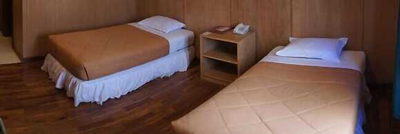 Sylvia Hotel Maumere