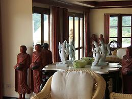 Prince Edouard Apartment & Resort