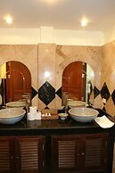 Prince Edouard Apartment & Resort