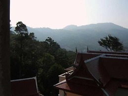 Prince Edouard Apartment & Resort