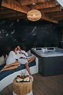 Kahlua Boutique Hotel