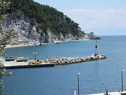 Hovolo Hotel Apartments