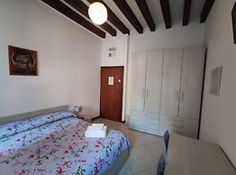 Sweet Venice - rooms & apartments