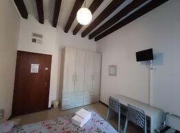 Sweet Venice - rooms & apartments