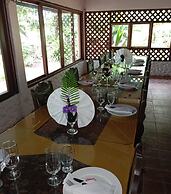 Miss Junies Lodge